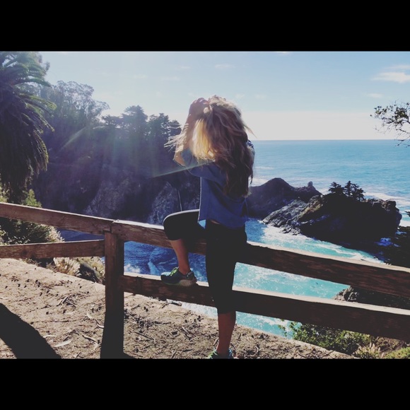 Meet your Posher, Celeste - Picture 3 of 4